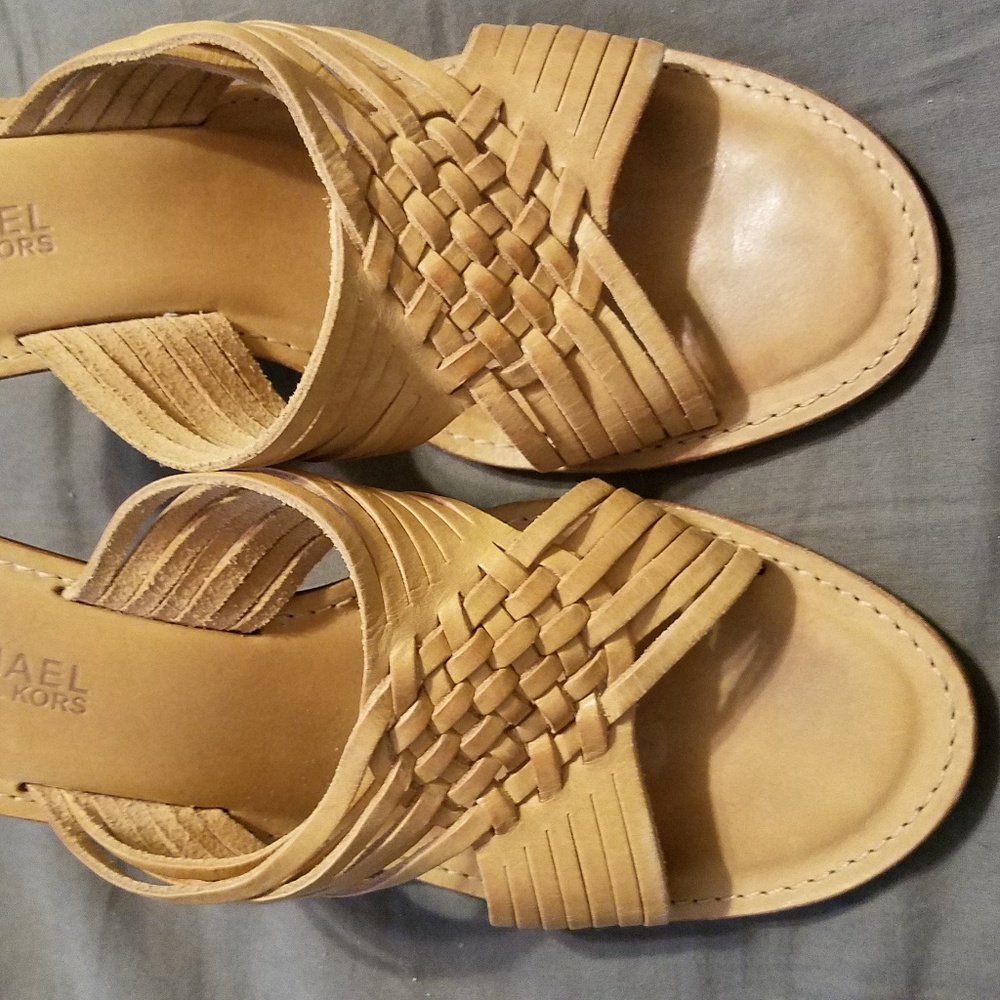 Size 9 leather sandal